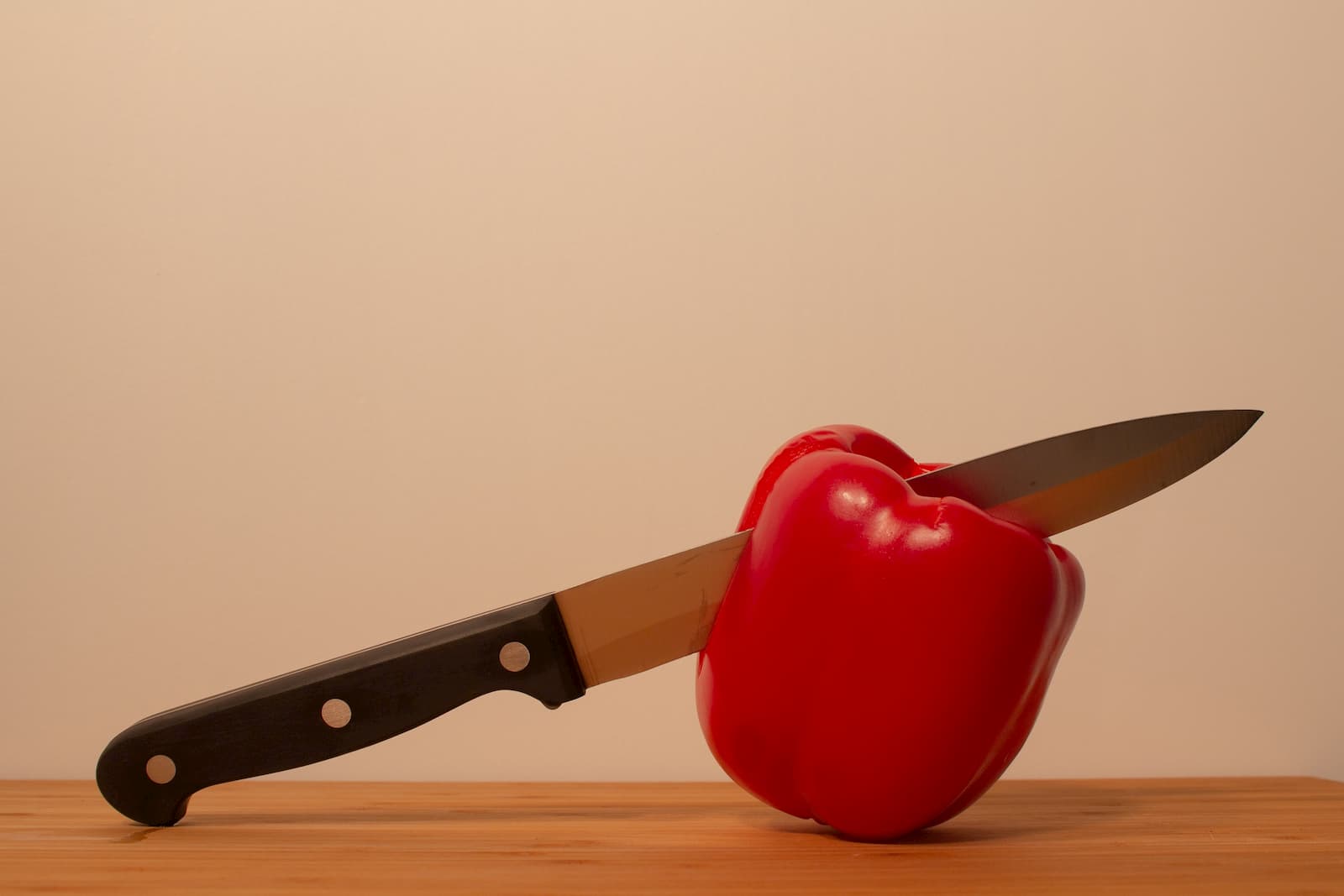 Tipos de cuchillos, cuidados y usos en la cocina